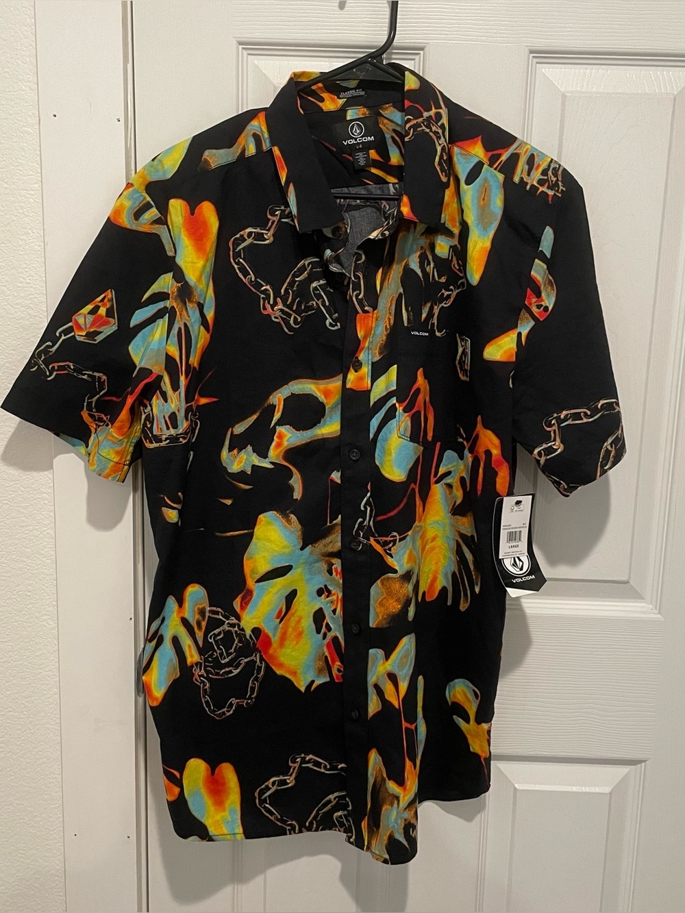 Volcom - VHTF Paradise Bound print - Short Sleeve Button Down Shirt - Size Large